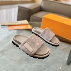 Louis Vuitton Slippers